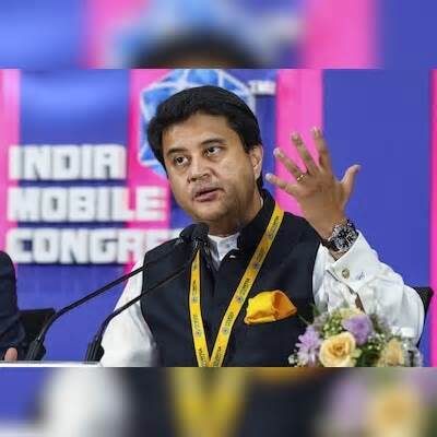 Scindia rejects Ambani, Mittal's spectrum auction pitch, favouring Musk