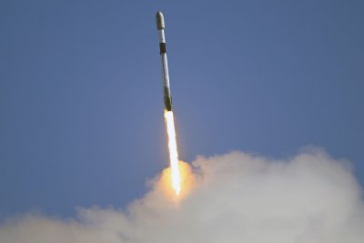 SpaceX launches 100th successful Starlink mission of 2025