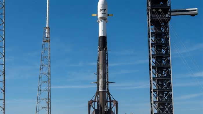Scrub! SpaceX halts SES O3b mPOWER launch try with only 11 seconds left in countdown
