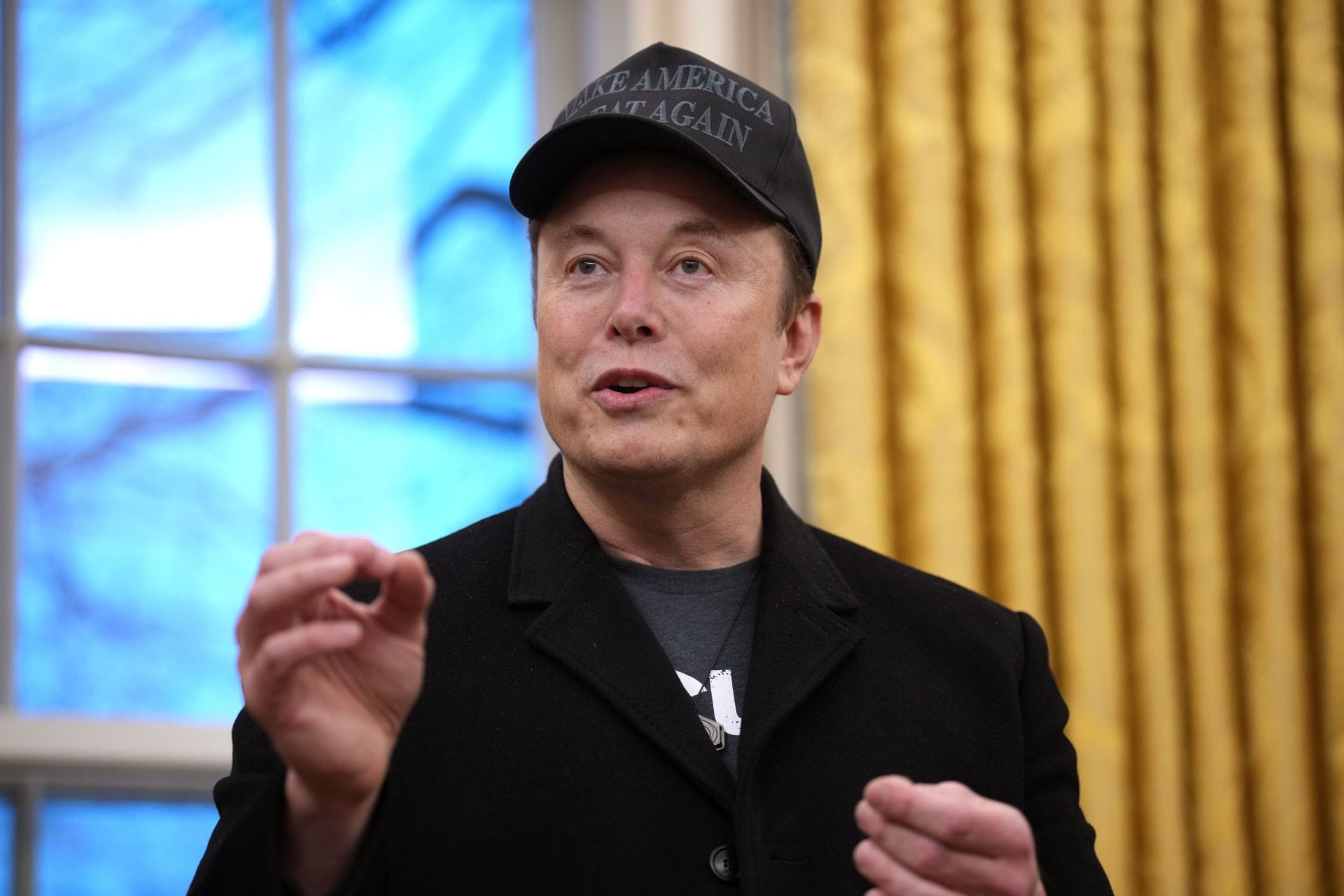 Elon Musk has a four-word reaction to a trans Reddit moderator reportedly deleting account after being exposed as a convicted child sex offender