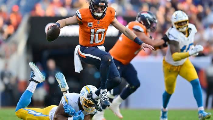 Twitter reacts to Broncos' 23-16 loss to Chargers