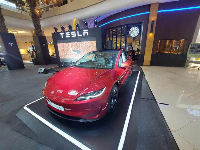 Tesla in the Philippines: Cheaper model priced at P2.1M