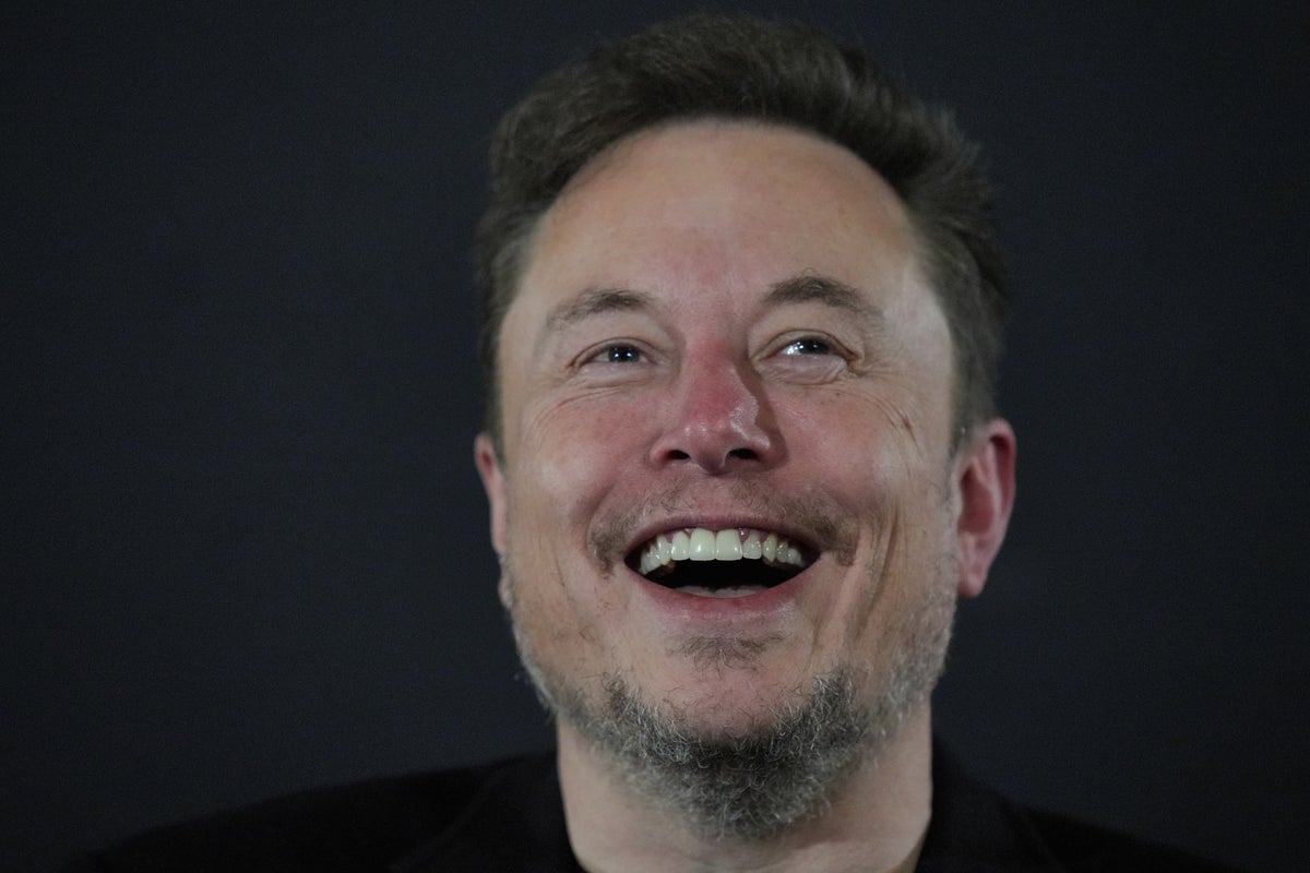 Elon Musk could become the world’s first trillionaire. Here’s what that looks like