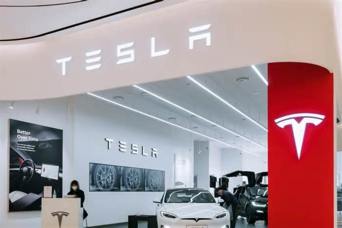 1TSLA : Elon Musk-Led Tesla Records 9% Surge in June Model Y Sales In China