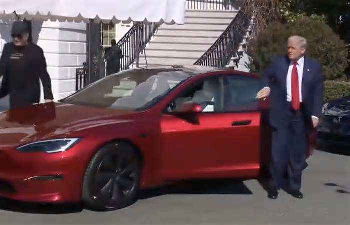 Tesla to Appeal Liability and $243M in Damages Ruling in Fatal Crash