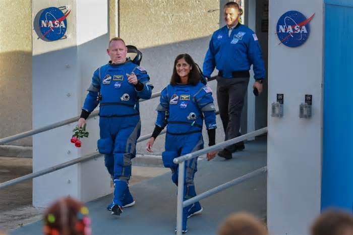 NASA Astronauts Hit New Hurdle Before Return: Boeing Starliner Space Suits Incompatible with SpaceX Crew Dragon