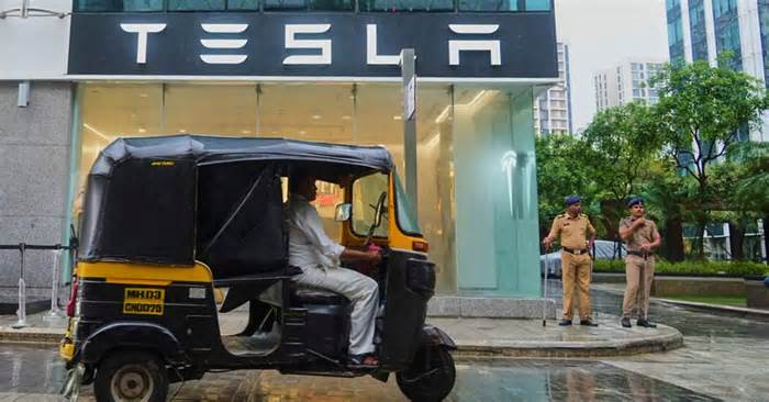 Musk Clears Final Hurdles for Tesla and Starlink in India