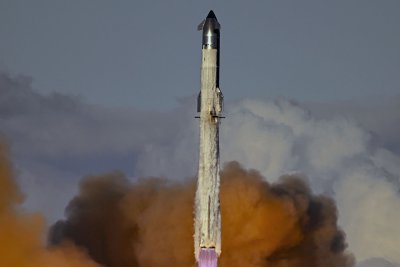 SpaceX gives go-ahead on scheduled Starship test flight in Texas