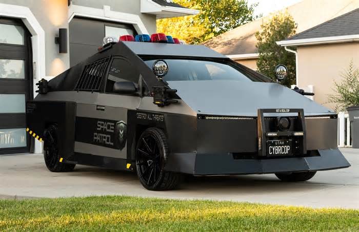 Someone Just Sold a Fake Cybertruck on eBay for $4,550: "Don't Ask My Wife!"