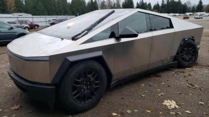 This Broken Tesla Cybertruck Went Viral. Now It’s Heading to Auction.