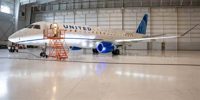 United Switches Off Starlink Internet on Regional Jets After Static Problem